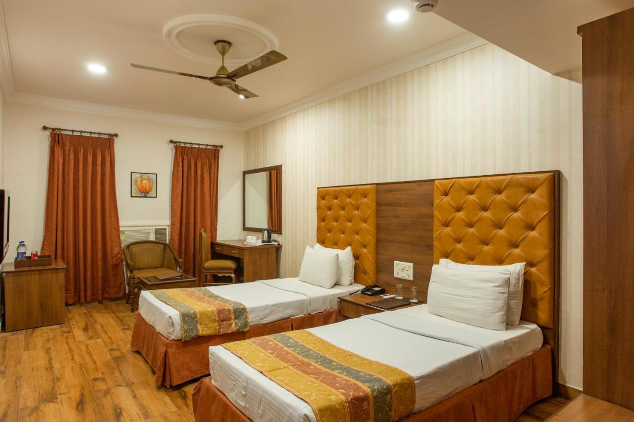 The Grand Regency Rajkot Exterior foto