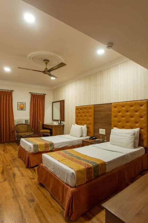 The Grand Regency Rajkot Exterior foto