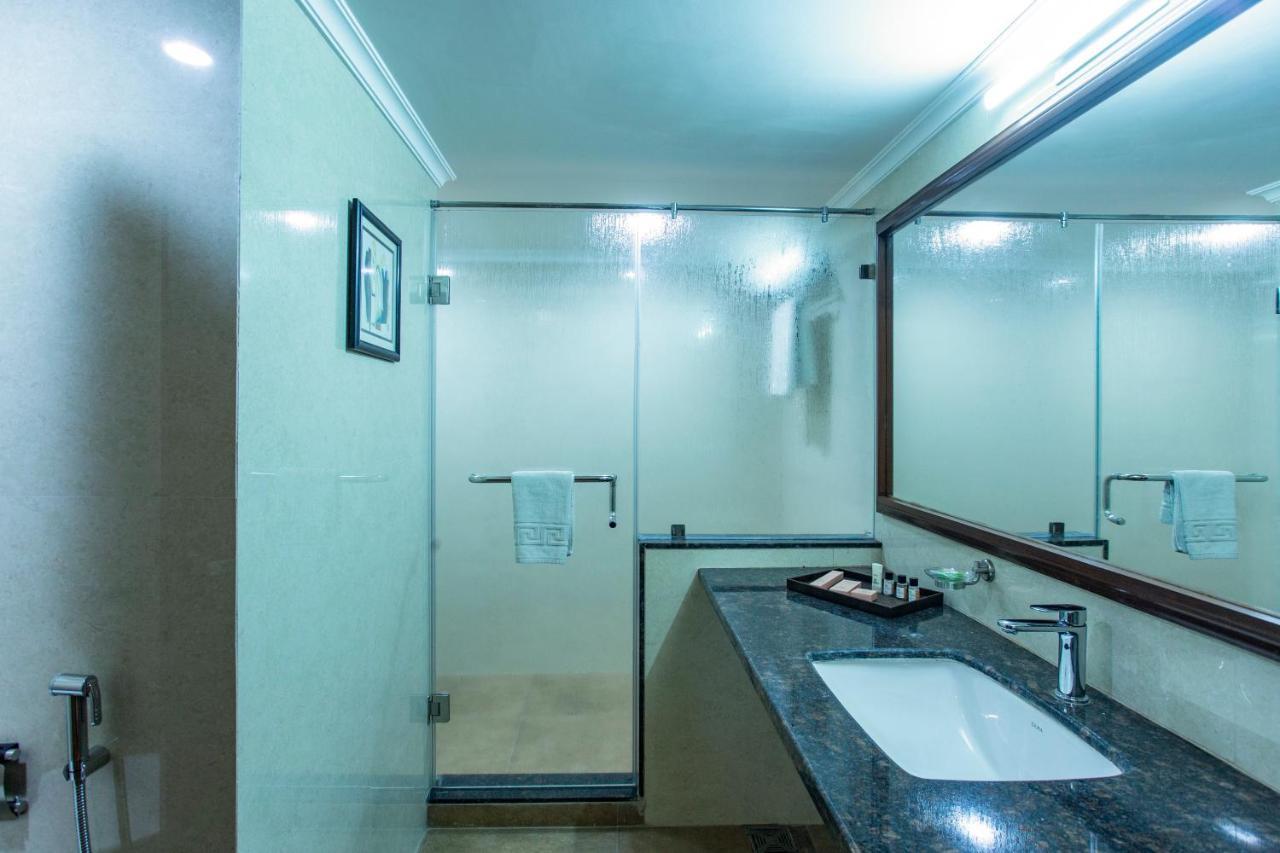 The Grand Regency Rajkot Exterior foto